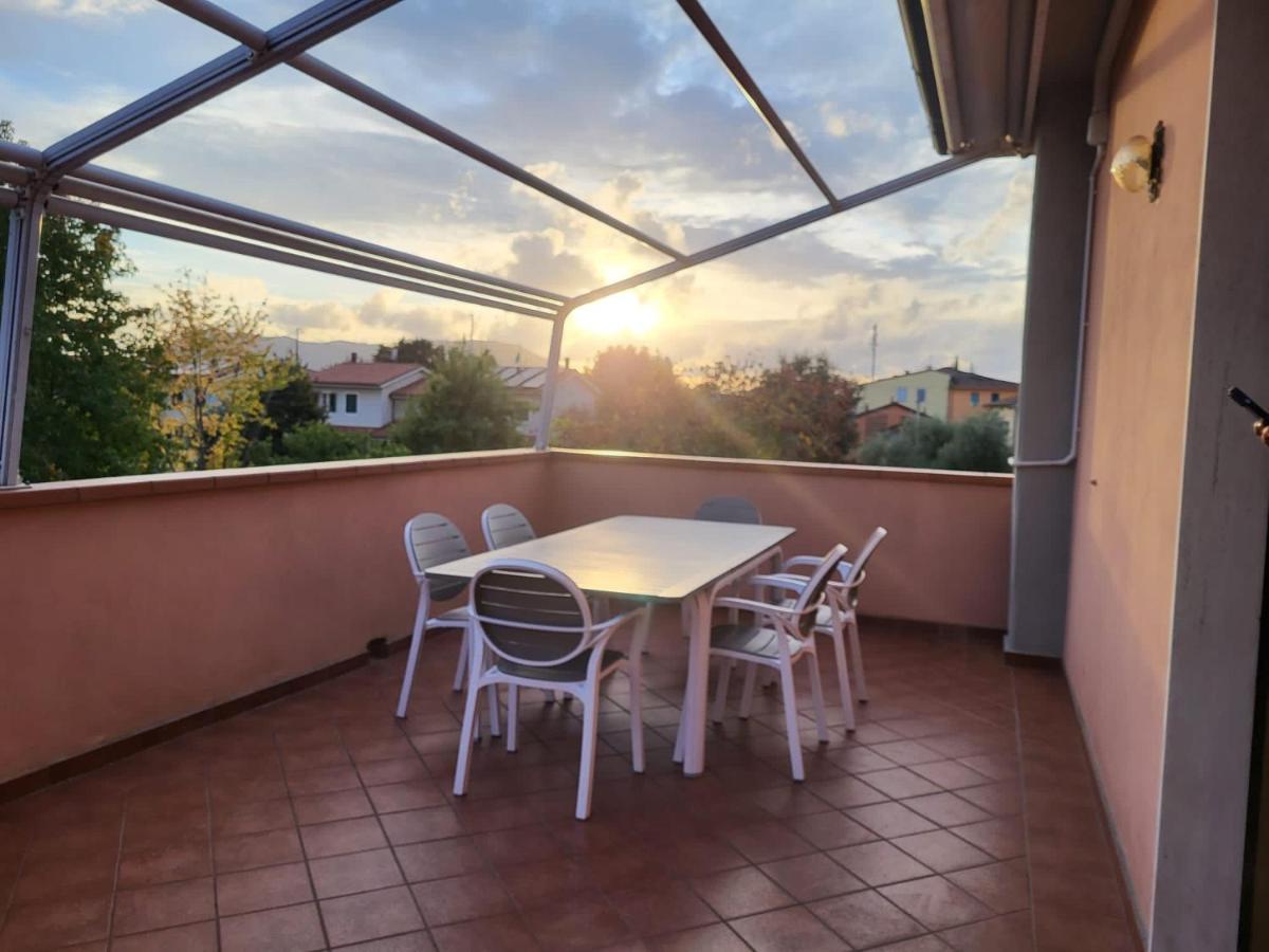 Appartamento Albi'S House,Terrazza ,Wi-Fi, Parcheggio, Ac Lucca Esterno foto