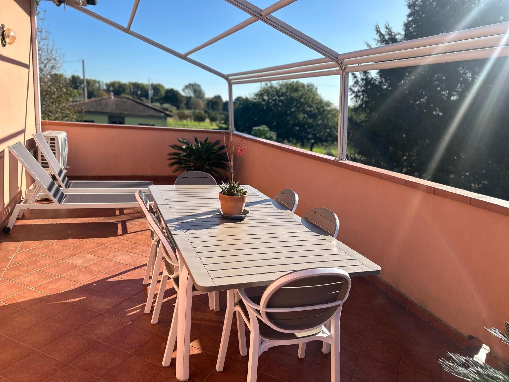 Appartamento Albi'S House,Terrazza ,Wi-Fi, Parcheggio, Ac Lucca Esterno foto